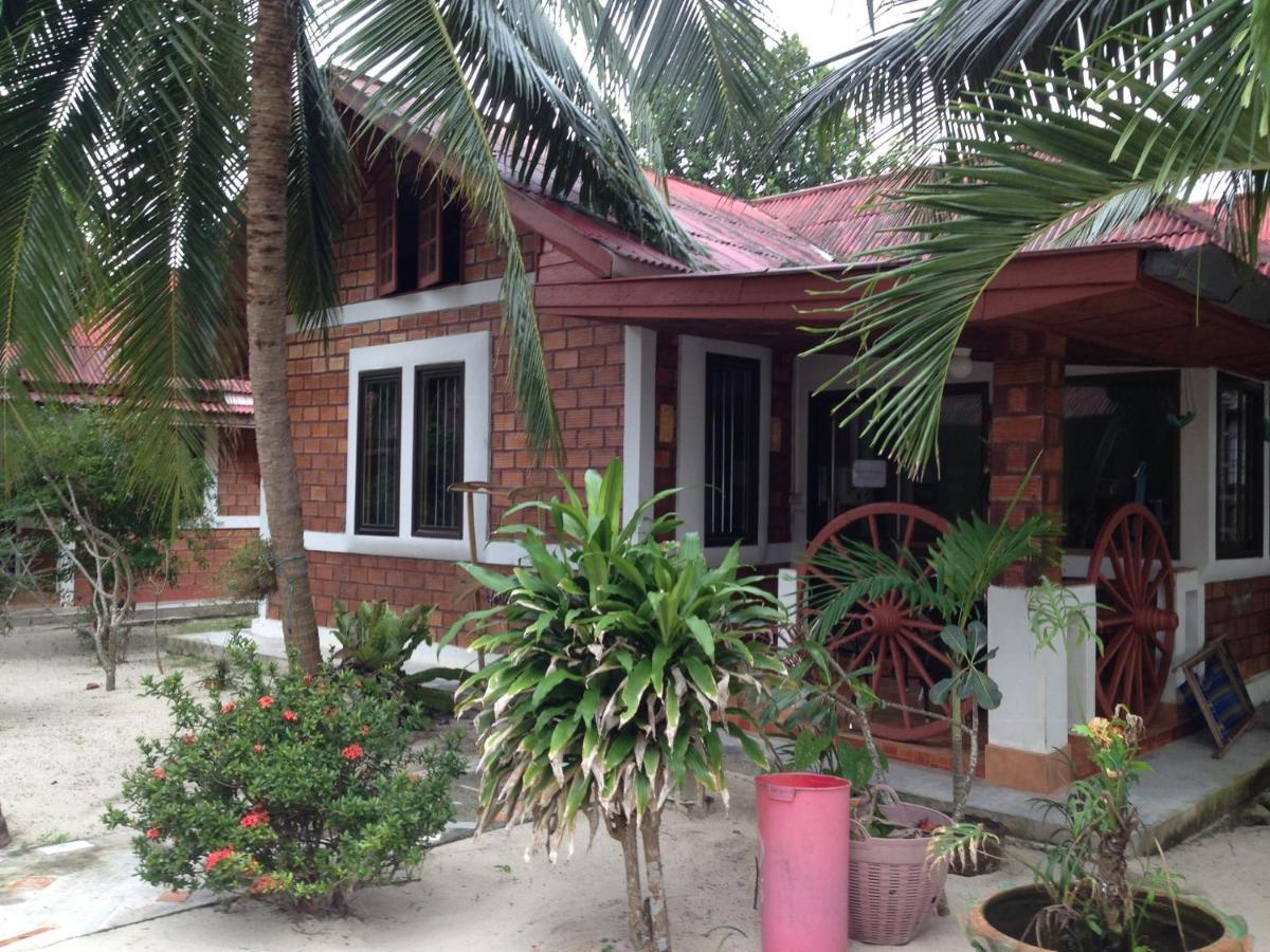 Sawai Home Resort Nathon 외부 사진