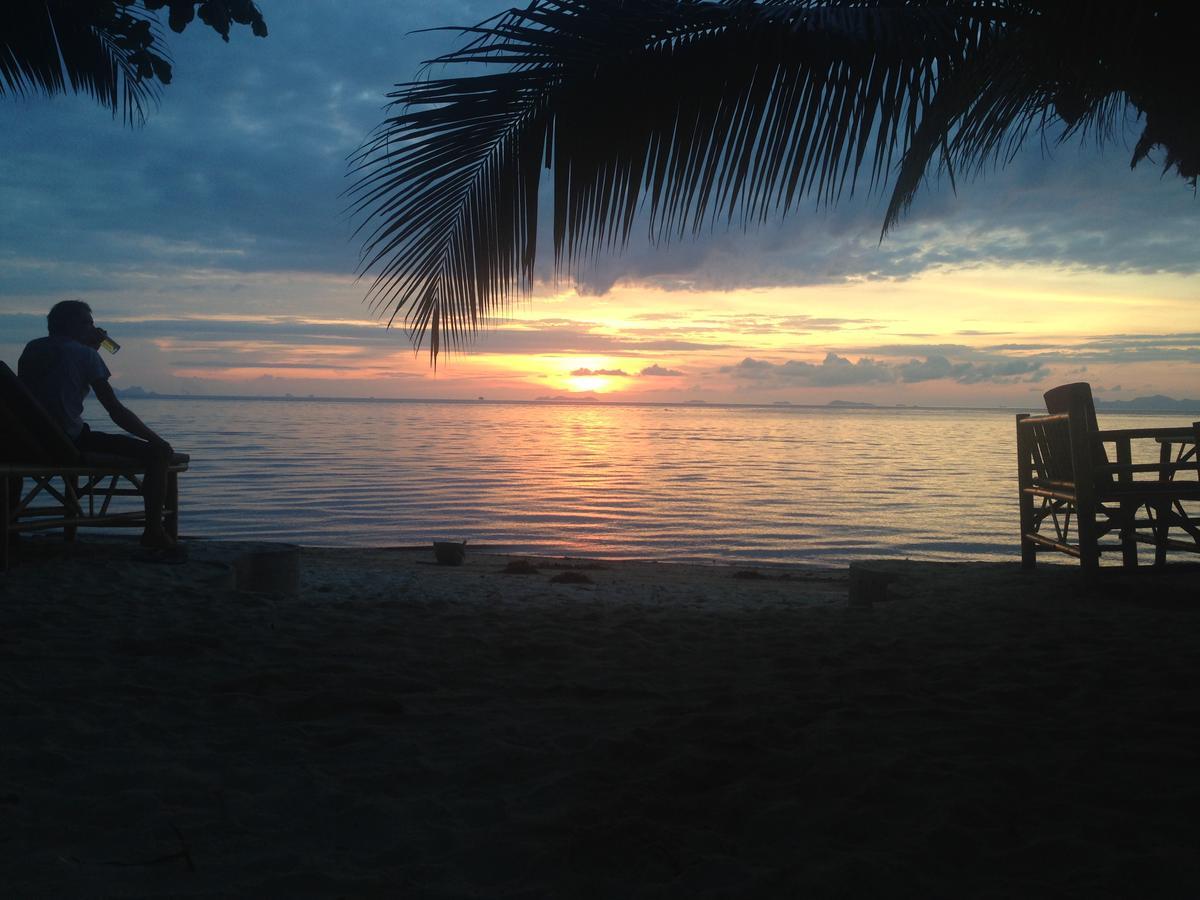Sawai Home Resort Nathon 외부 사진